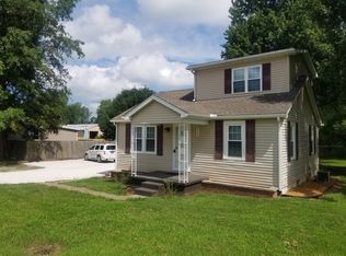610 E Lincoln Ave, Chandler, IN 47610