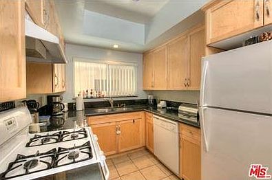 3rd image of 1818 Pelham Ave APT 108