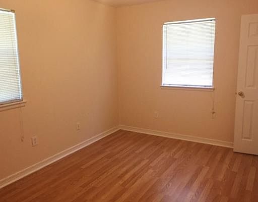 5th image of 2506 Parkdale Cir