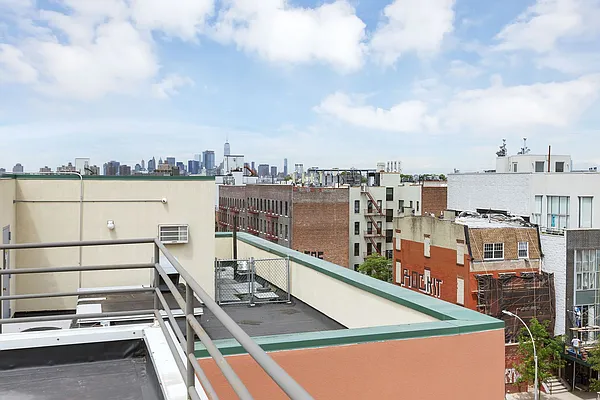 Sold by Cooper & Cooper Real Estate | media 15