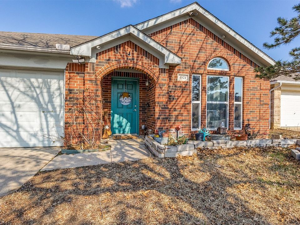 1st image of 1521 Creekstone Ct