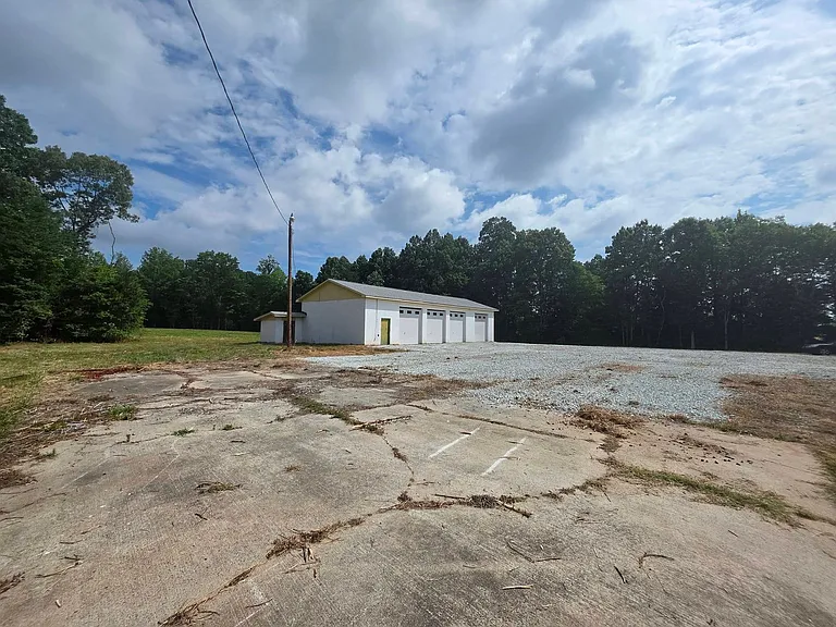 651 Gibson Rd — Photo 9