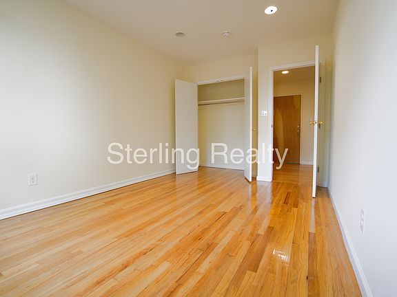 5th image of 2145 32nd St #1
