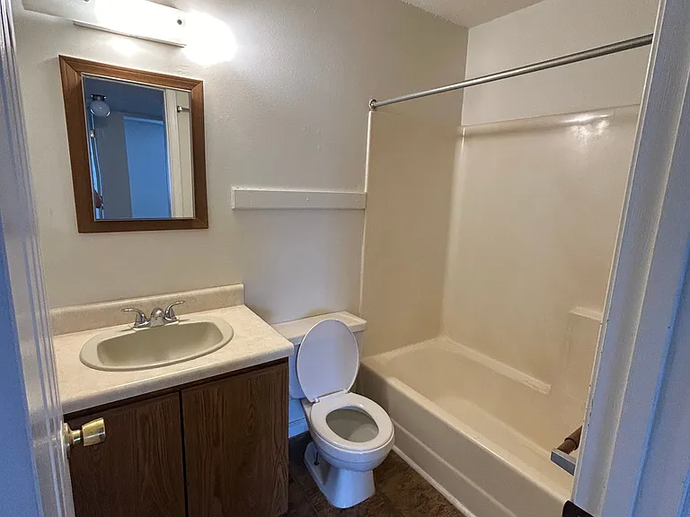 280 Apple Tree Ct #A — Photo 6