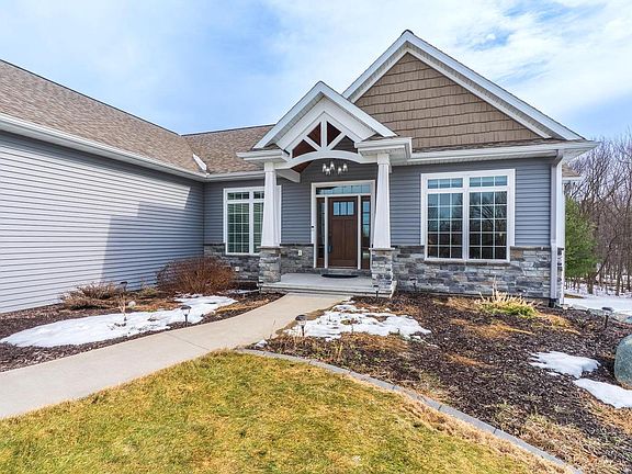 3rd image of 7601 STONEFIELD TRAIL