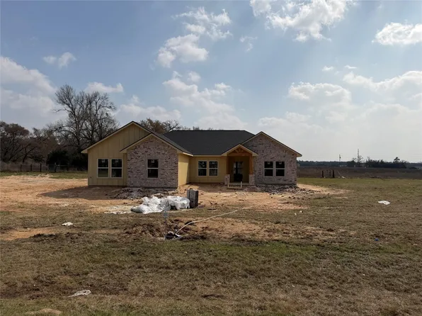 4432 Collton Ln, Franklin, TX 77856