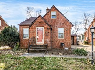 16209 Woodbury Ave, Cleveland, OH