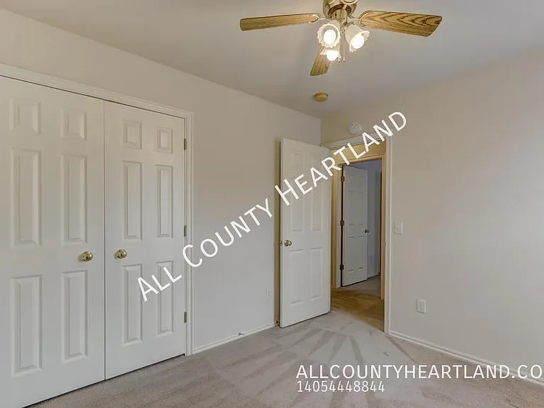 12412 SW 11th St — Photo 16