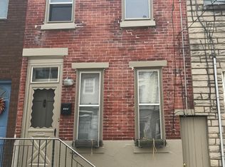 738 Saint Albans St, Philadelphia, PA 19147