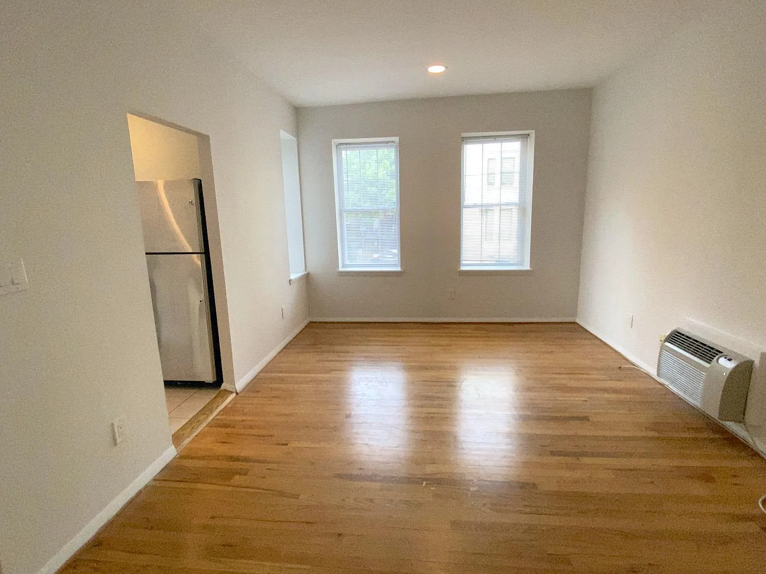 2714 Quarry Rd NW — Photo 3