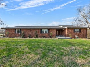 7293 Cemetery Rd, Bowling Green, KY 42103