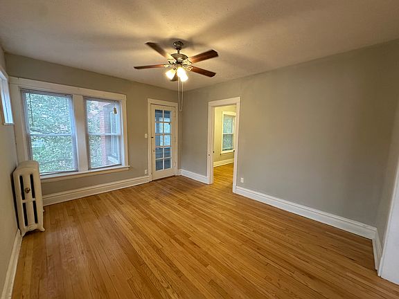 5th image of 5215-5219 N Christiana Ave #3
