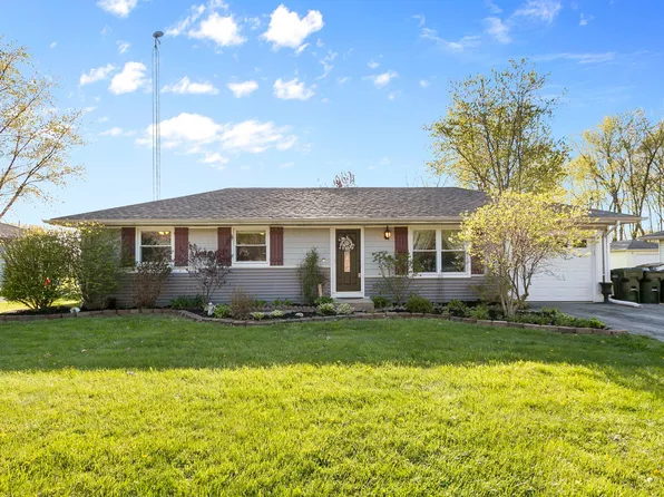 158 N Countryside Ct, Braidwood, IL 60408