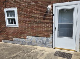 242 Franklin St #B, Weirton, WV 26062