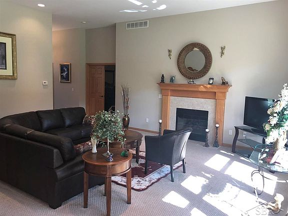2nd image of 4344 Pebble Creek Ct