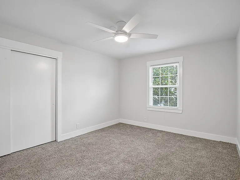 Chateau Apartments - Newly Renovated 1, 2 & 3-Bedrooms at 24th & Hillsboro Village — Photo 34