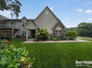 1081 Addington Ln, Ann Arbor, MI 48108