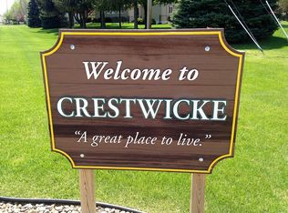 8632 Oakmont Rd, Bloomington, IL 61705