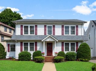 105 Reed Ave, Pelham, NY 10803