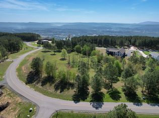 201 Pioneer Rd #216, Jasper, TN 37347