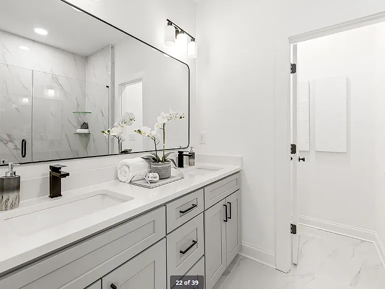 623 Colorado Ave — Photo 12
