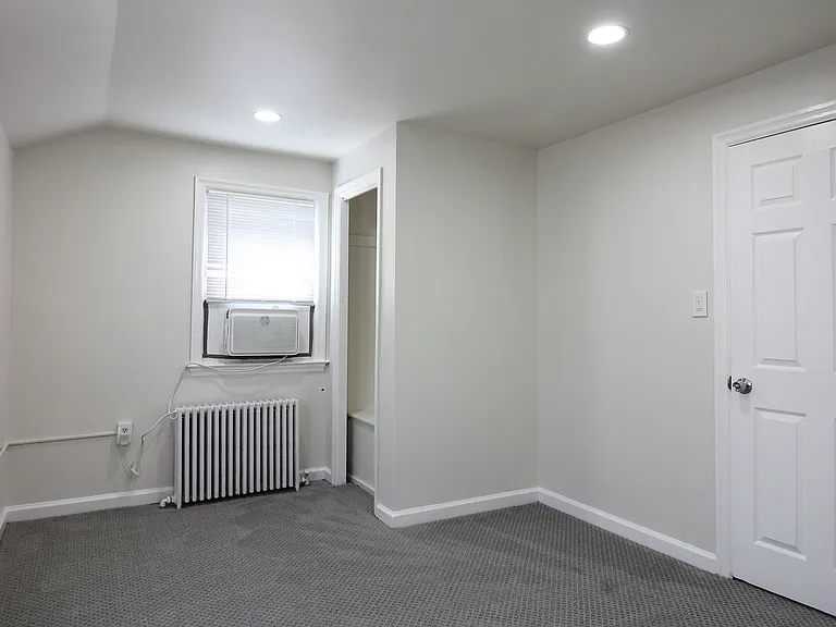 3719 Kemper Rd — Photo 15