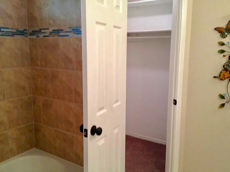 12912 Covington Trl — Photo 10