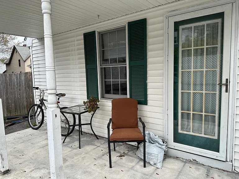 40 Agate Ave — Photo 9
