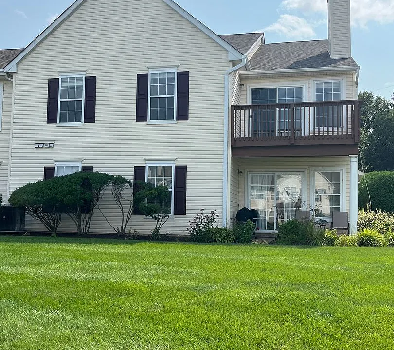 28 Wagon Wheel Rd