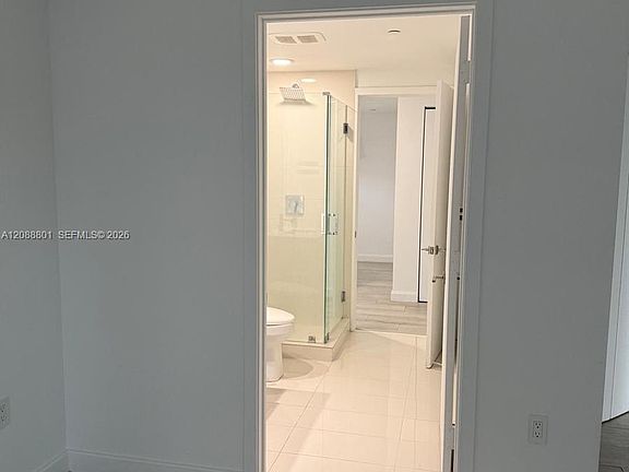 4th image of 55 SW 9th St Unit 2401