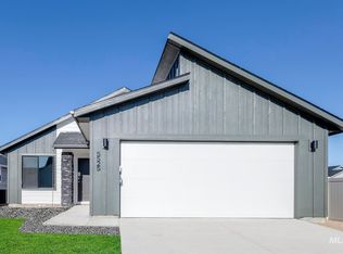5525 S Lokie Ave, Meridian, ID 83642