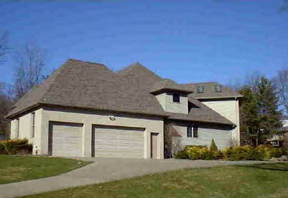5th image of 185 Westwood Dr