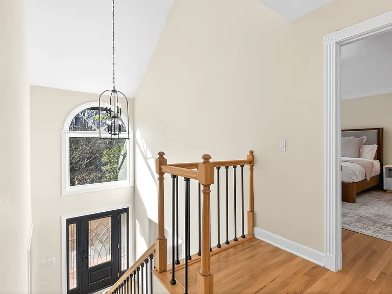 310 Rivoli Cir — Photo 22