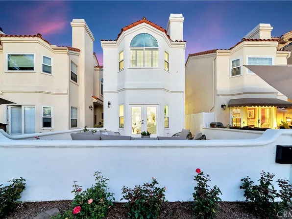 320 6th St, Huntington Beach, CA 92648