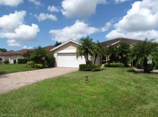7829 Berkshire Pines Dr, Naples, FL 34104