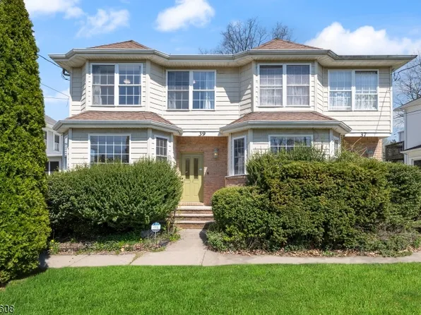 39 W Union Ave, Bound Brook Boro, NJ 08805