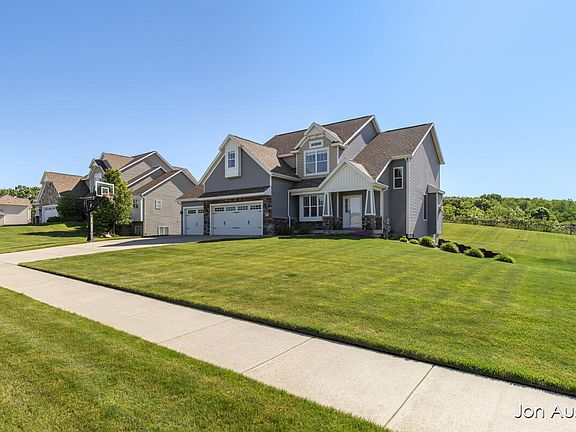 3rd image of 8637 Petoskey St