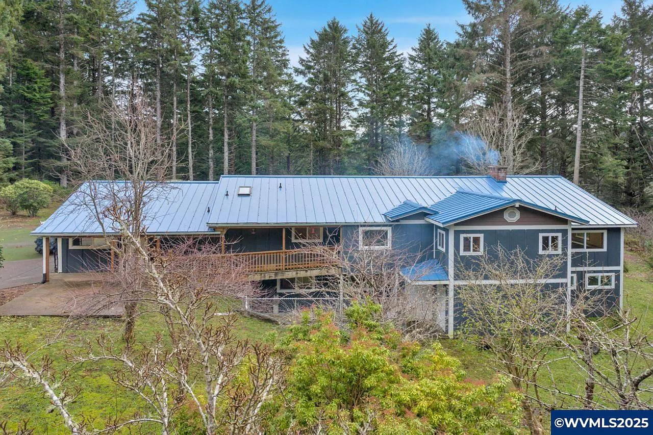 9790 NE Benton St photo 1