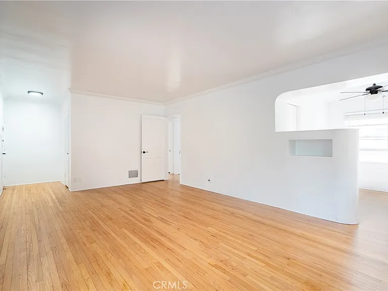 265 N Swall Dr — Photo 6