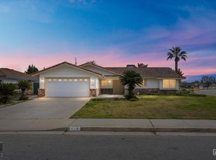 112 Oakmont Ct, Bakersfield, CA 93309