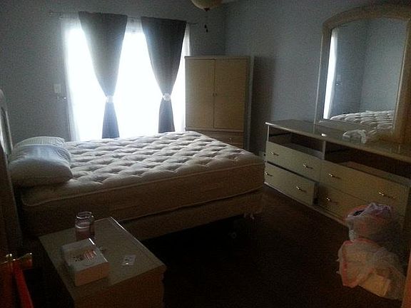 4th image of 528 Fox Run Ln #528