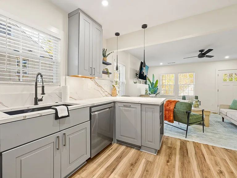 1550 Mayflower Ave SW — Photo 10