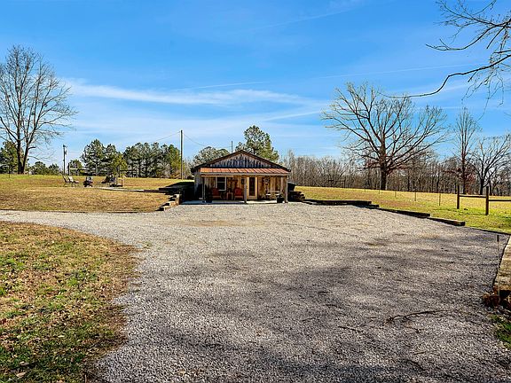 3rd image of 5960 Old Natchez Trce