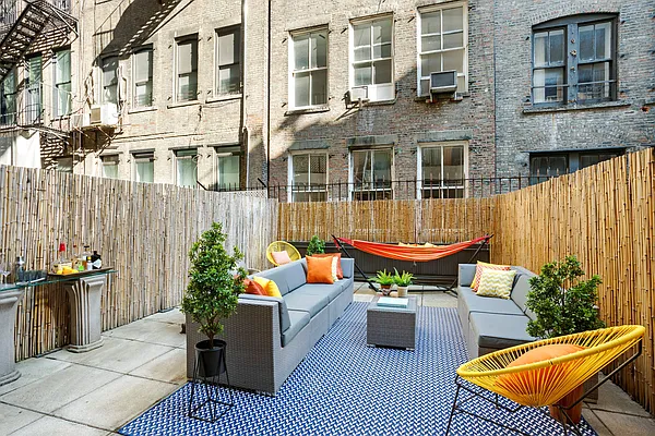 Sold by Compass | media 10