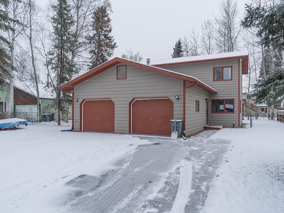 1st image of 455 Carlton Dr