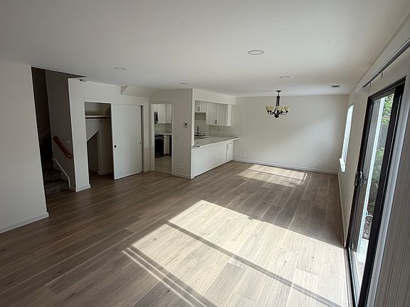 2nd image of 2901 Simkins Ct
