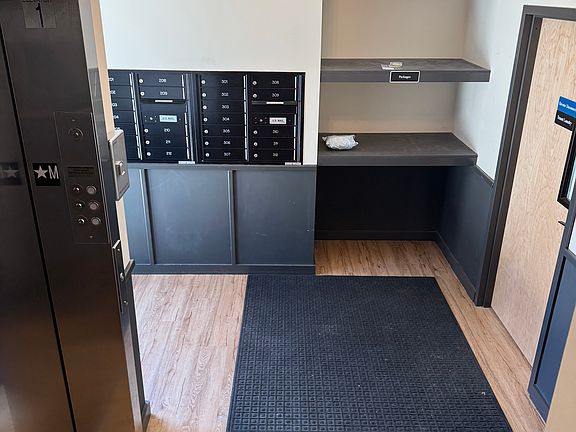 2nd image of 80 Main St #210