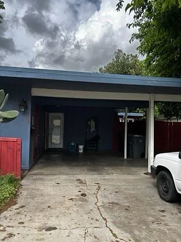 703 Adeline Pl Photo 1