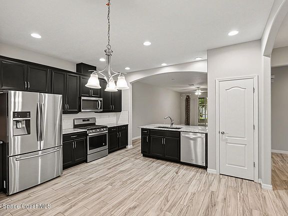 2nd image of 7983 Loren Cove Dr