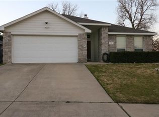 121 Havenwood Ln, Garland, TX 75043
